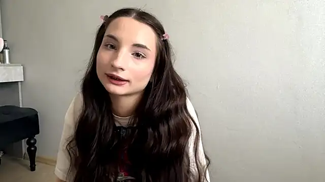 MoriahLinder online show from November 12, 3:37 am