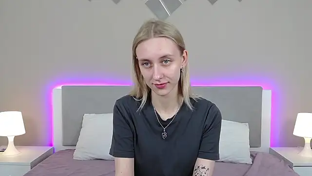 RachaelCute online show from March 20, 1:16 pm