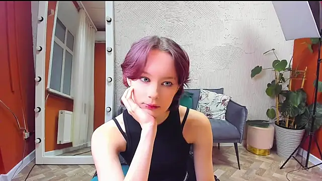 Annie Way online show from November 17, 12:28 pm