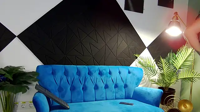 EvvaLovvia online show from November 13, 4:11 am