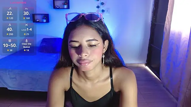 Nikolle sexy online show from December 18, 2:00 pm