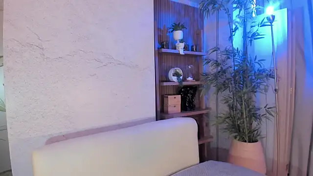 ReiAyanamy online show from April 11, 8:23 pm