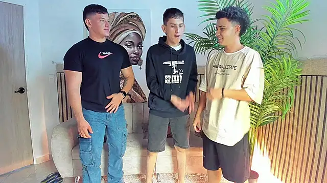 Justingsex1 online show from November 18, 5:19 am