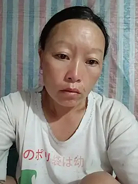 girl-hot2x online show from July 11, 6:52 pm