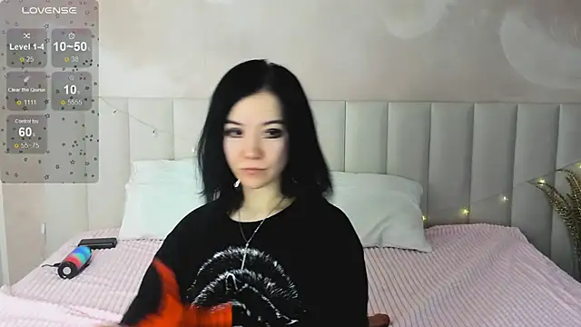 Lina Moony online show from January 13, 2:17 am