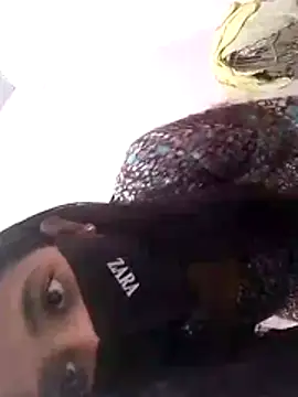 Riya 917 online show from November 29, 7:18 pm