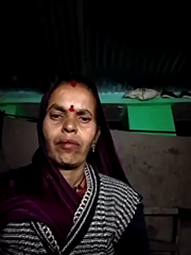 Hot juli73 online show from December 3, 4:42 pm