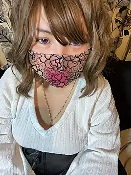 oxLILxMELOxo online show from February 20, 3:35 pm