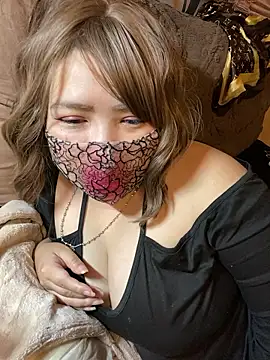 oxLILxMELOxo online show from February 24, 3:54 pm