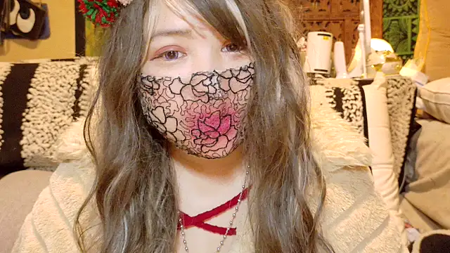 oxLILxMELOxo online show from December 20, 2:10 pm