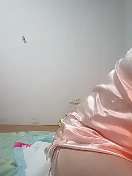 Nuomi6 online show from January 11, 12:10 pm