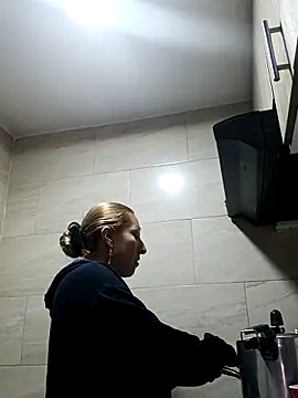 chrystal sl852 online show from February 3, 12:43 pm