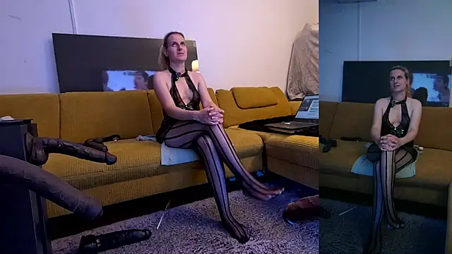 SUZANNEXXXXXX online show from July 18, 10:12 pm