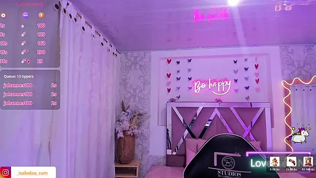 ISABELA TAY online show from April 1, 1:41 pm