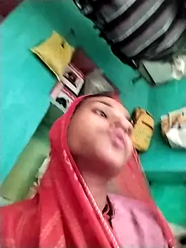 Big Lovexx online show from April 7, 7:10 am