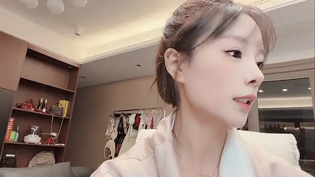 Butterbear online show from December 14, 11:49 am