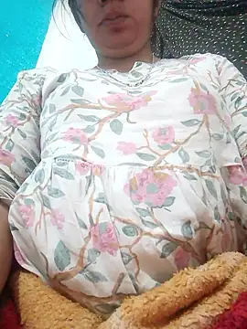 isha sharma2002 online show from January 14, 5:51 pm