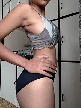 sexy lelina online show from May 24, 11:53 am