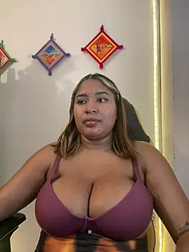 morena-2025 online show from July 21, 11:38 pm