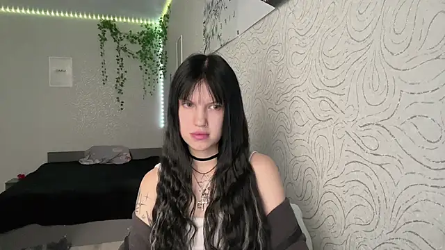 JuliaElse online show from December 5, 11:55 am