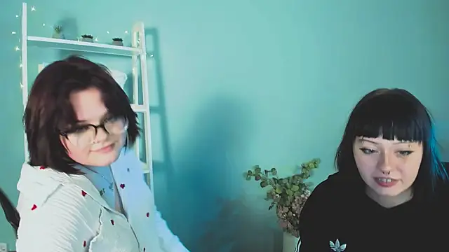 lika pop online show from December 2, 10:45 pm