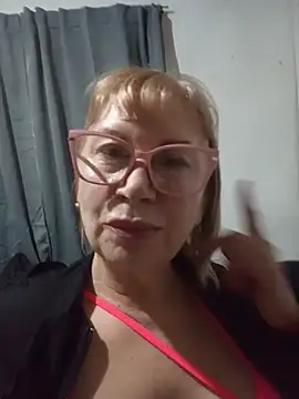 SexyMilf1211 online show from July 11, 11:54 am