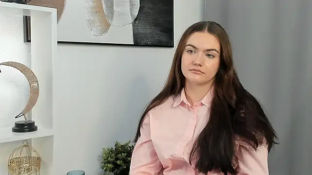 LoraGeraghty online show from November 14, 7:41 am