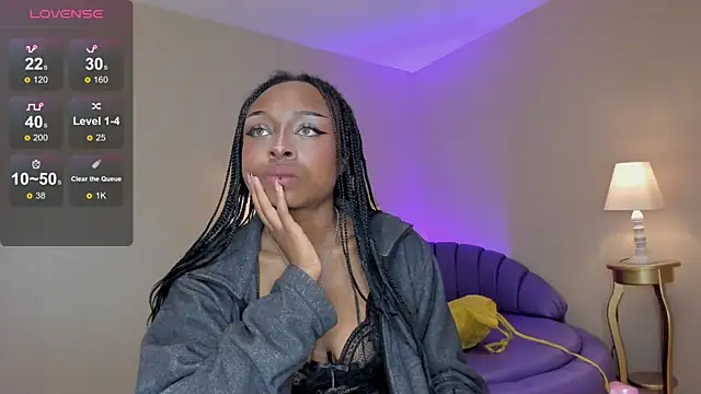 Midnight Bluee online show from December 15, 7:41 pm