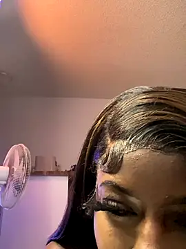 Mistresslucyxxx online show from November 29, 4:27 am