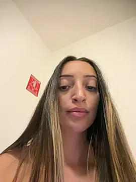 BelleLouise13 online show from July 2, 10:16 pm