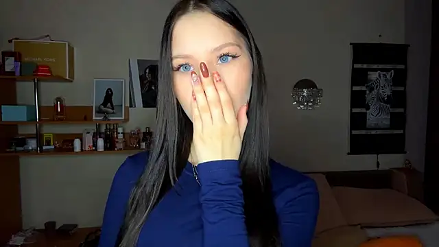 EmmaJonse online show from November 23, 12:35 am