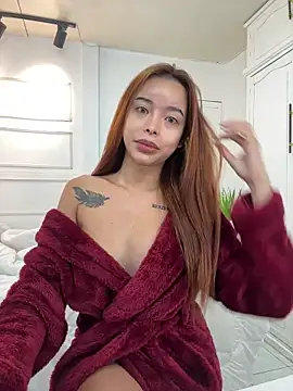  SandraHornball  online show from April 12, 11:06 pm