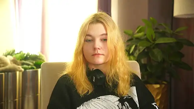 SindyRoskelley online show from November 18, 5:19 am