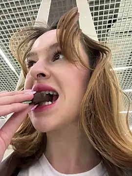 hani obsessed online show from March 21, 1:38 pm