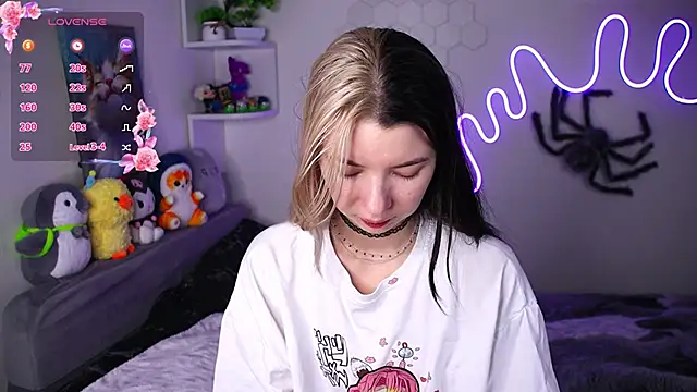 Emmie shy online show from April 12, 7:27 pm