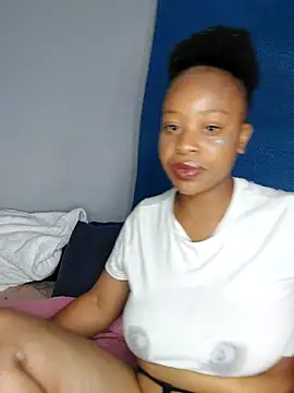 Naive618 online show from December 5, 3:57 pm