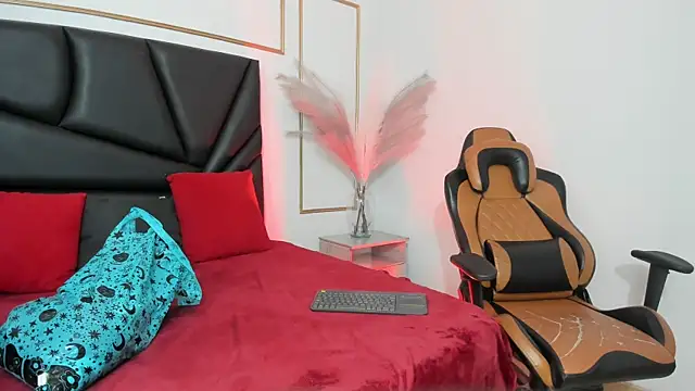 Emily Frostt online show from January 7, 8:12 pm