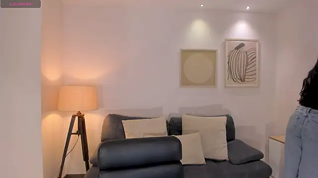 HaileyRoss  online show from April 7, 12:07 pm