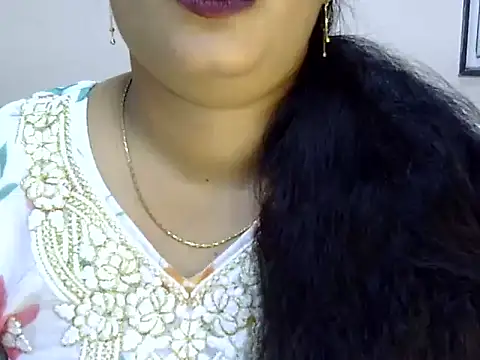 Muskan Jha online show from July 28, 3:21 pm