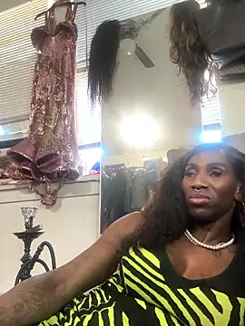 Motherbigbus online show from April 1, 9:56 pm