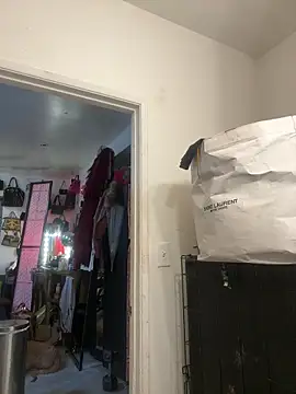 Motherbigbus online show from March 3, 11:16 am