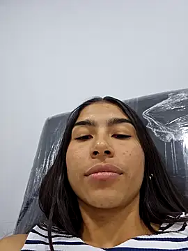 skinnyrox online show from December 15, 7:19 pm