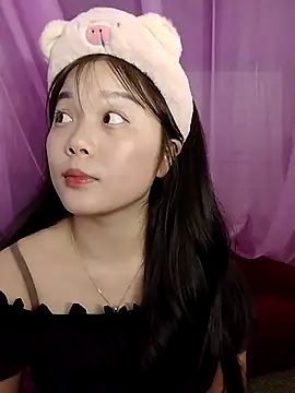 Baa-bee22 online show from March 26, 8:05 am