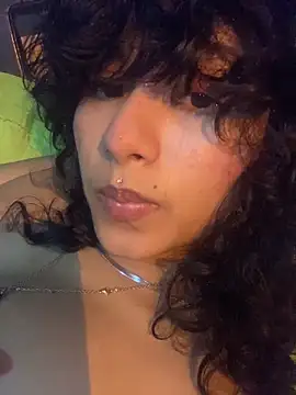 justcallmemargo online show from November 22, 5:10 am