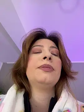 AmberRosewood online show from March 4, 4:41 am