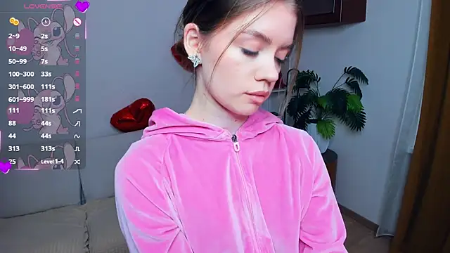 AngelesBenitz online show from February 14, 7:43 am