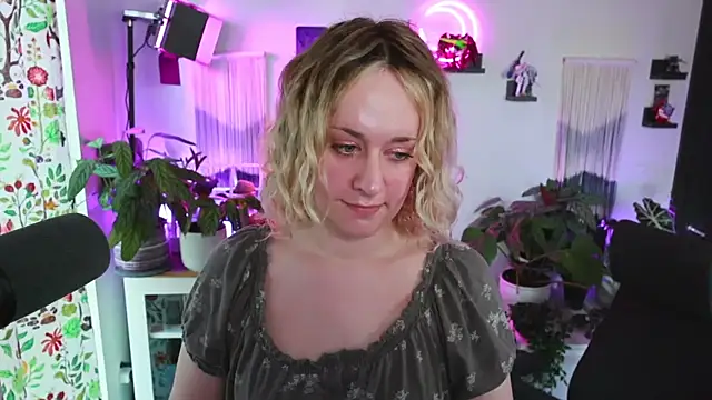 xzoeyryanx online show from July 4, 6:15 pm