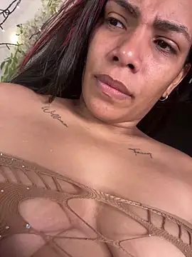 ArielleMillerr- online show from June 29, 4:28 pm