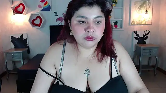 danna garza online show from February 20, 10:39 am