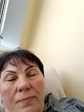 OliviaaSkyy online show from April 14, 11:21 am